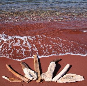 T07 red beach art 14w - 6362