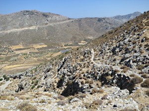 The path starts to wind its way down, clear in this section but not everywhere