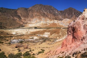 Some of the sulphur rocks are pink or red