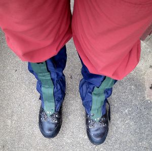 Anticipating deep mud I resorted to wearing gaiters as well as boots, clean when I left the house