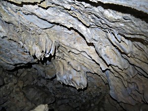 Groups of stalctites like multiple udders